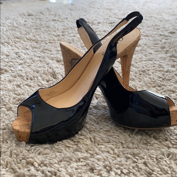 Guess Heels - Picture 6 of 6